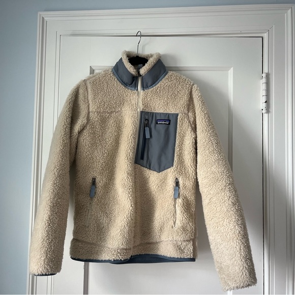 Patagonia Jackets & Blazers - Women's Classic Retro-X® Fleece Jacket NWOT SMALL